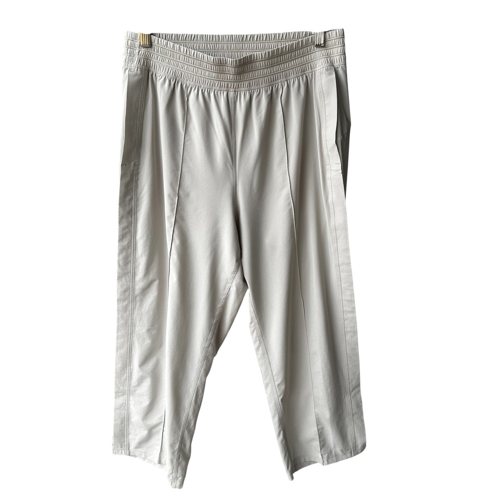 Lululemon Pants Wanderer Crop Pintuck Beige Lounge Active Travel W6BA8S Size 8